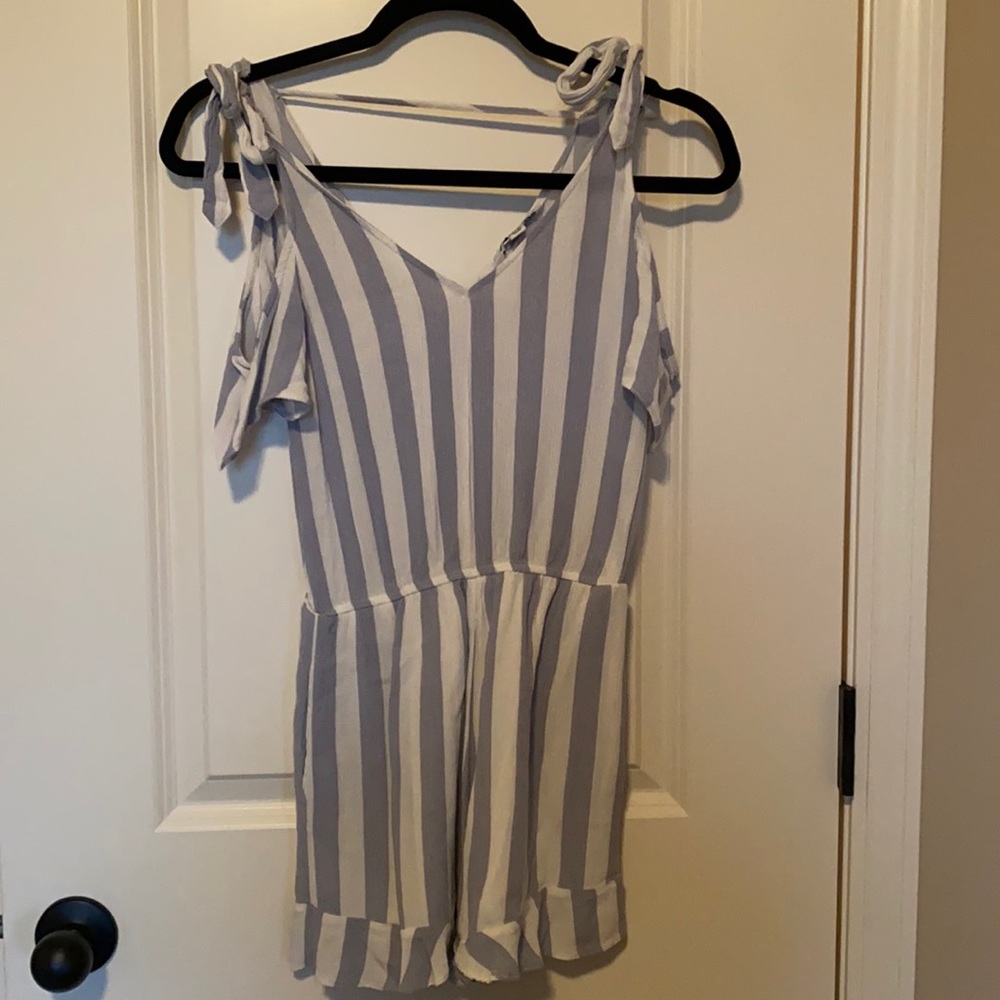 XS American Eagle Romper